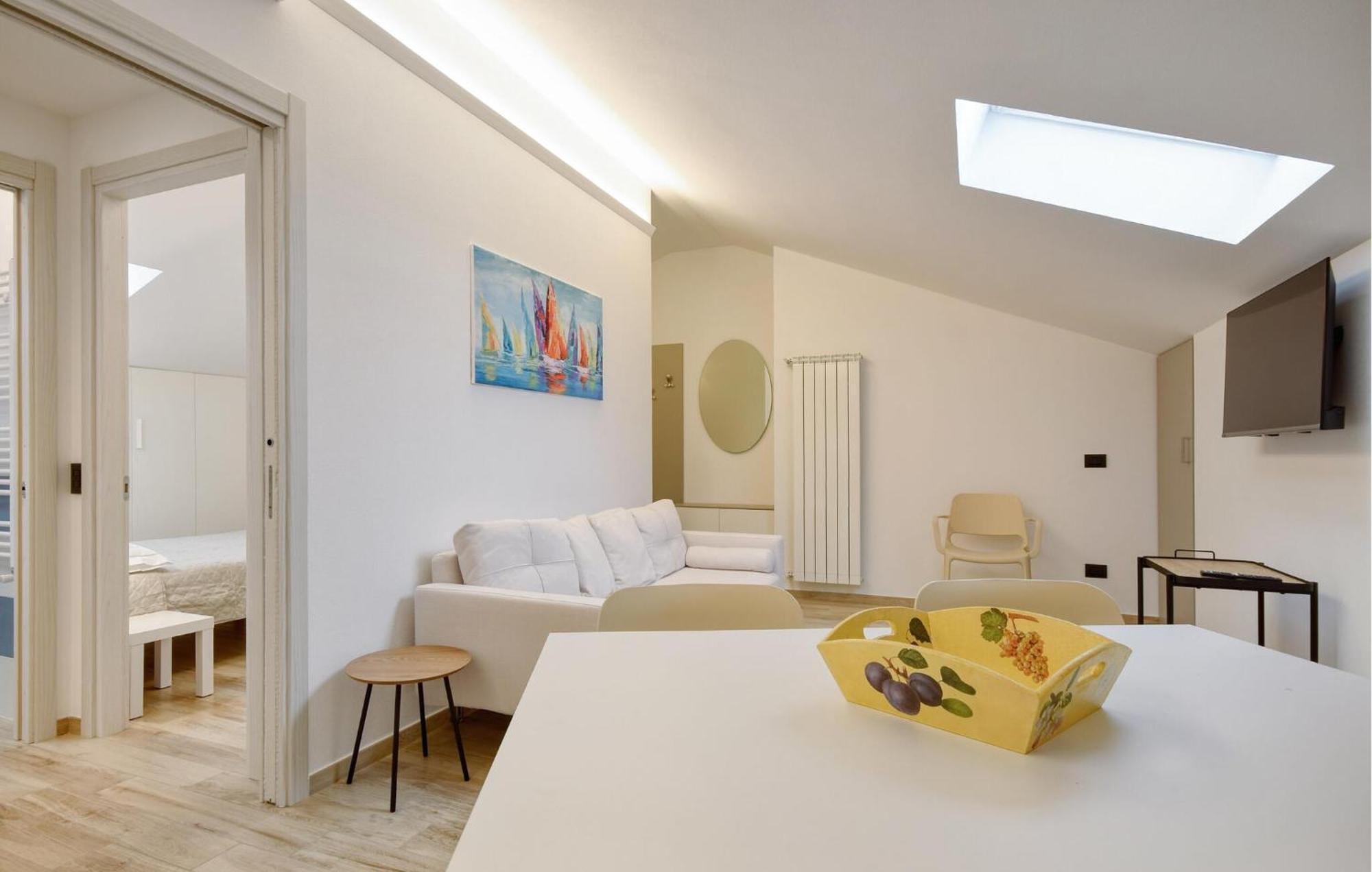 Beautiful Apartment In Moneglia With Kitchen Экстерьер фото