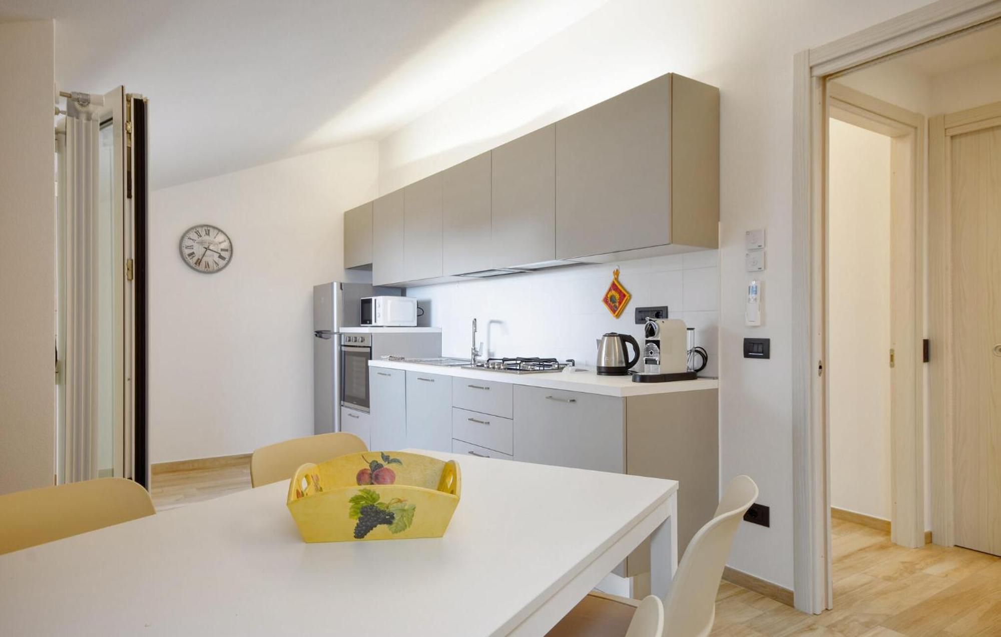 Beautiful Apartment In Moneglia With Kitchen Экстерьер фото